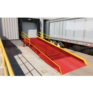 Ausbau-dg (type warehouse-land) - rampe fixe d’accès à quai - av-exim - solide et fiable