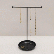 Présentoir T pour colliers en métal noir avec vide poche 20x12x28 cm Présentoir T pour colliers en métal noir avec vide poche 20x12x28 cm