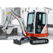 Mini-pelle pour les applications confinées et exigeantes - Takeuchi TB320