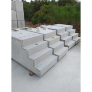 Escalier en bloc béton emboîtable et adaptable_1