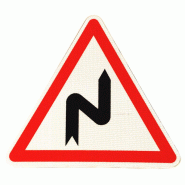 Panneau de danger A1C - Succession de virages dont le 1er est à droite - innovant et ultra-résistant Panneau de danger A1C - Succession de virages dont le 1er est à droite - innovant et ultra-résistant
