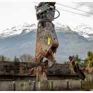 Cisaille à acier - mobile de prochaine génération - pour ferraille sur engins porteurs Cisaille à acier - mobile de prochaine génération - pour ferraille sur engins porteurs