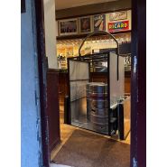 Monte-fût pour brasserie - trappe embarquée ou deux ventaux - charge 300 kg - DHOLLANDIA DH-VZB