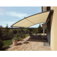 Auvent abri de terrasse avec stores de pergola Perea - Coulisses droites ou cintrées