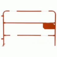 Barrière de chantier rouge - ref BCP912 - 1.50m de long - 1m de haut - cadre acier 25mm Barrière de chantier rouge - ref BCP912 - 1.50m de long - 1m de haut - cadre acier 25mm