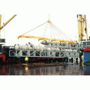 Palonnier pour container de 18 mètres de long, d'une capacité de 38 tonnes, pour la manutention de colonnes de liquéfaction.