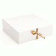 Boite cadeau avec ruban 20x20x10cm blanche - par 10