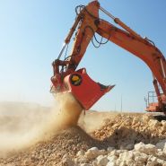 Allu M - Godets cribleurs - Allu - Poids de 7000 à 17000 kg pour carrières et opérations minières_1