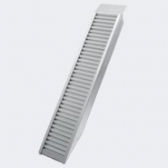 Helloshop26 - Rampe de chargement multi-usage pliante aluminium rail collision 161 cm jusqu'a 2025 kg gris 3416072 - 3002112339396 Helloshop26 - Rampe de chargement multi-usage pliante aluminium rail collision 161 cm jusqu'a 2025 kg gris 3416072 - 3002112339396