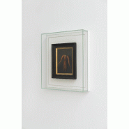 Vitrine murale muséographique  sur mesure et fabriquée en France