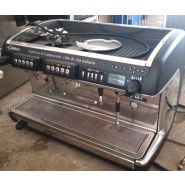 Machine à café professionnelle La Cimbali Dosatron semi-automatique 2 groupes Machine à café professionnelle La Cimbali Dosatron semi-automatique 2 groupes