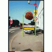 Arche support de plantes - entree  de ville