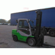Chariot élévateur diesel CESAB M335D 2401 - disponible en occasion et en location de courte à longue durée Chariot élévateur diesel CESAB M335D 2401 - disponible en occasion et en location de courte à longue durée