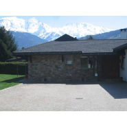 Toitures à résistance climatique anti-grêle et anti-tempête en acier - GERARD®, METROTILE® et DECRA® Toitures à résistance climatique anti-grêle et anti-tempête en acier - GERARD®, METROTILE® et DECRA®