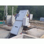 Dégrilleurs releveurs automatiques pour déchets végétaux - trémies en option