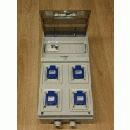 Coffret de distribution électrique étanche IP66 - 1 rangée - avec interrupteur différentiel 30mA et prises 16A pour garage, atelier, industrie ou commune Coffret de distribution électrique étanche IP66 - 1 rangée - avec interrupteur différentiel 30mA et prises 16A pour garage, atelier, industrie ou commune
