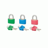 Lot de 3 cadenas COLOR, 30 mm, s'entrouvrant, anse acier cémenté, 6 clés - 3150268981300 Lot de 3 cadenas COLOR, 30 mm, s'entrouvrant, anse acier cémenté, 6 clés - 3150268981300