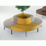 Banquette en cercle Vela avec espace central et tissu au choix Banquette en cercle Vela avec espace central et tissu au choix