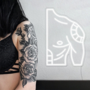 Néon mural brillant et coloré pour attirer l'attention des clients potentiels de votre salon de tatouage - Personnalisable