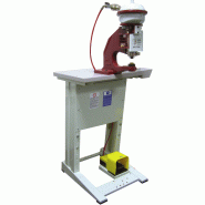 Presses à oeillets