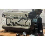 Machine à café professionnelle NUOVA SIMONELLI Appia II semi-automatique 2 groupes Machine à café professionnelle NUOVA SIMONELLI Appia II semi-automatique 2 groupes
