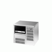 Machine à glaçons pleins 22kg/24h réserve 4kg encastrable condenseur air Brema