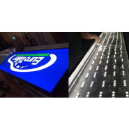 Caisson lumineux LED personnalisé - Économique et facile à installer Caisson lumineux LED personnalisé - Économique et facile à installer