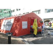 Tente de décontamination pour personnel médical et aux primo-intervenants - COLPRO