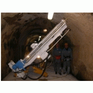 Bras de foration utilisé dans un tunnel