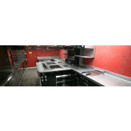 Fourneau professionnel sur mesure pour cuisine haut de gamme