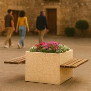 Banc jardinière public en béton - article 215 avec assise en bois d'Iroko et traitement écologique