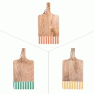 Planche à découper Buenos-Aires 35x22 cm (1 modèle aléatoire - Multicolore Rectangle Bois Table Passion 39.8x20 cm - multicolore Bois massif 310 Planche à découper Buenos-Aires 35x22 cm (1 modèle aléatoire - Multicolore Rectangle Bois Table Passion 39.8x20 cm - multicolore Bois massif 310