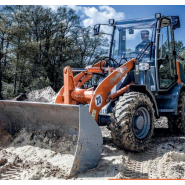 Chargeuse compacte articulée avec moteur intelligent et efficace et une puissance élevée 46 kW avec 2 300 tr/min  - Weycor AR 400