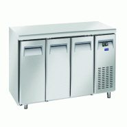 Cool Head Table à pâtisserie réfrigérée 3 portes. Dégivrage automatique. Température +2°C/+8°C.  Mesure 202,5x80x85 cm. Cool Head PA3100 - 1953