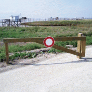 Barrière Campagnarde Ouvrante en Bois