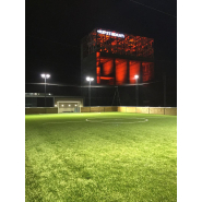 Terrain de Foot5 avec infrastructures robustes et gazon synthétique de dernière génération - Soccer OUTDOOR