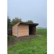 Abri avec retour PRO - ABR018-1 - LCI Cheval - Bois Douglas et poteaux métalliques_0