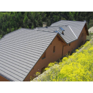 Toitures de montagne aspect traditionnel - GERARD®, METROTILE® et DECRA® Toitures de montagne aspect traditionnel - GERARD®, METROTILE® et DECRA®