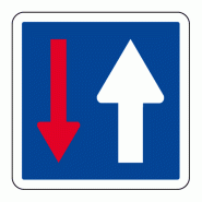 Panneau C18 - Sens prioritaire panneau seul