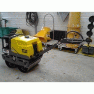 Rouleau compresseur Timon 65 - Duplex à guidage manuel pour travaux de terrassement et compactage Rouleau compresseur Timon 65 - Duplex à guidage manuel pour travaux de terrassement et compactage