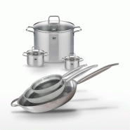 Batterie de cuisine avec 3 poêles 24/28/32 cm et 3 faitouts 12/14/26 cm en inox avec 6 ustensiles de cuisine Elo Collection Relief Solution Citrin -
