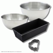 Set pâtisserie avec moule à cake 25 cm et emporte-pièce motif ourson, 2 bols à mixer et spatule Zenker - noir métal 3176239937114