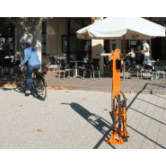 Borne de réparation et de recharge sécurisée, ergonomique, personnalisable en libre-service pour vélo  - Clever ifix-e_1