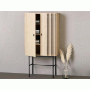 Armoire avec pied métal, structure en bois massif Armoire avec pied métal, structure en bois massif