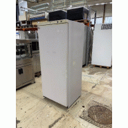 Armoire blanche négative statique 640 L - d'occasion - 230V 360W Armoire blanche négative statique 640 L - d'occasion - 230V 360W