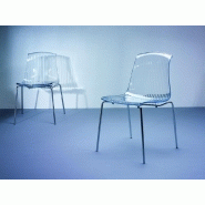 Chaise transparente en polycarbonate et piÉtement en acier