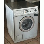 Machine à laver le linge professionnelle 6 kg. Révisée