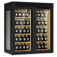 KLIMAITALIA Cave à vin avec 3 verres. Capacité : 175 bouteilles. Des étagères bois. LED. T° +3°C/+20°C. Dim. (LxLxH) 90x58,2x230,5 cm. WINELUX9
