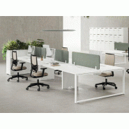 Bench 6 personnes avec piètement en cadre fabriqué en Italie