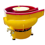 Vibrateur circulaire conçu pour les opérations d'ébavurage  ou de polissage